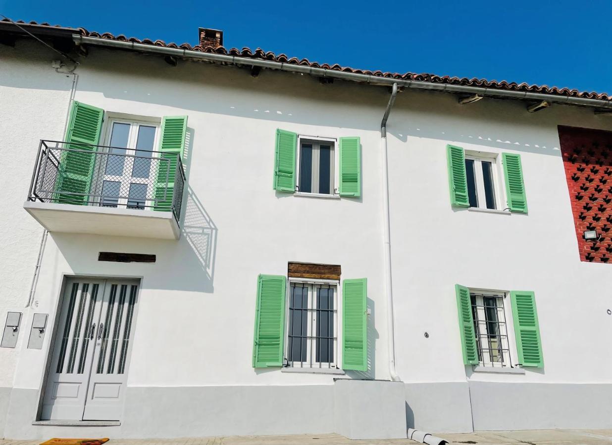 شقة Locazione Turistica Cascina Pela Castagnole delle Lanze المظهر الخارجي الصورة
